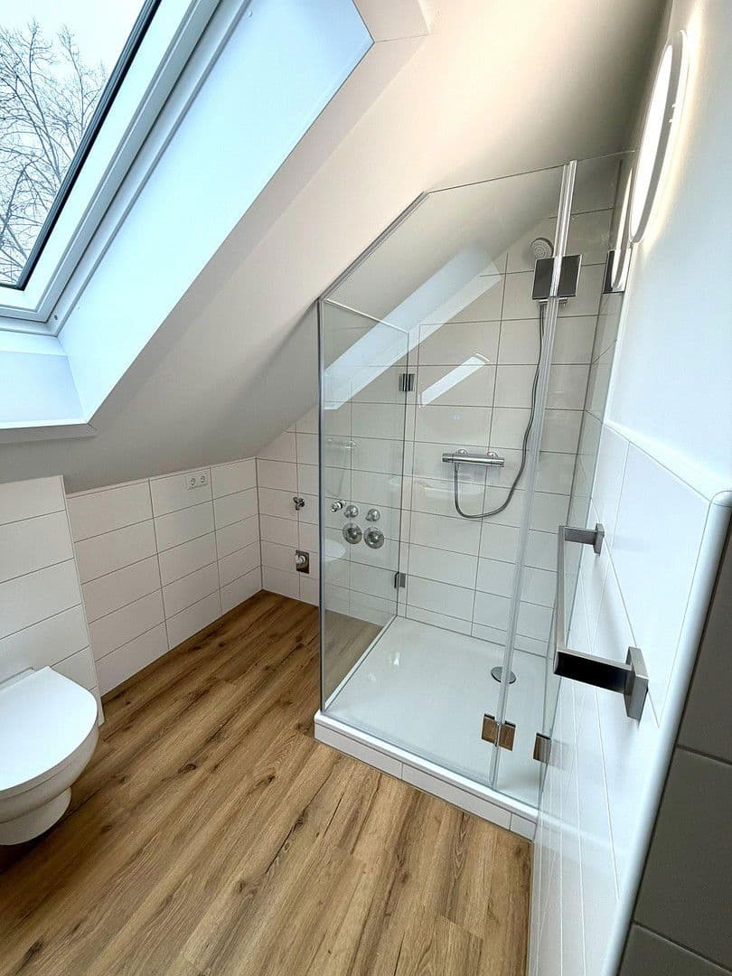 Prenájom bytu 2-izbový 50 m², Donaustauf, Bavorsko Prenájom bytu 2-izbový 50 m², Donaustauf, Bavorsko