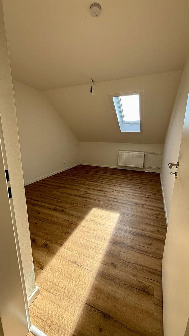 Prenájom bytu 2-izbový 50 m², Donaustauf, Bavorsko Prenájom bytu 2-izbový 50 m², Donaustauf, Bavorsko