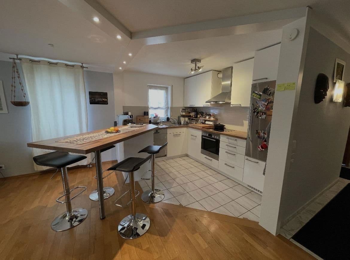 Prenájom bytu 3-izbový 78 m², Affalterbach, Bádensko-Wurttembersko Prenájom bytu 3-izbový 78 m², Affalterbach, Bádensko-Wurttembersko