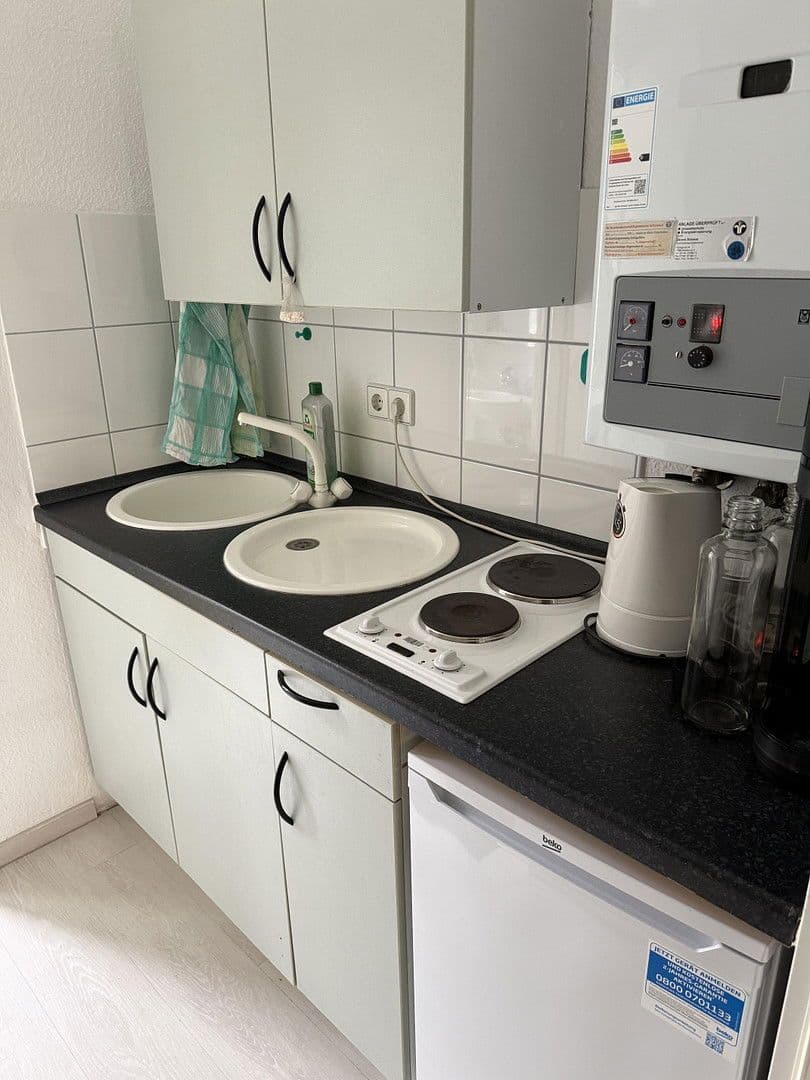 Prenájom kancelárie 52 m², Pliensaustraße 27, Esslingen am Neckar, Bádensko-Wurttembersko Prenájom kancelárie 52 m², Pliensaustraße 27, Esslingen am Neckar, Bádensko-Wurttembersko