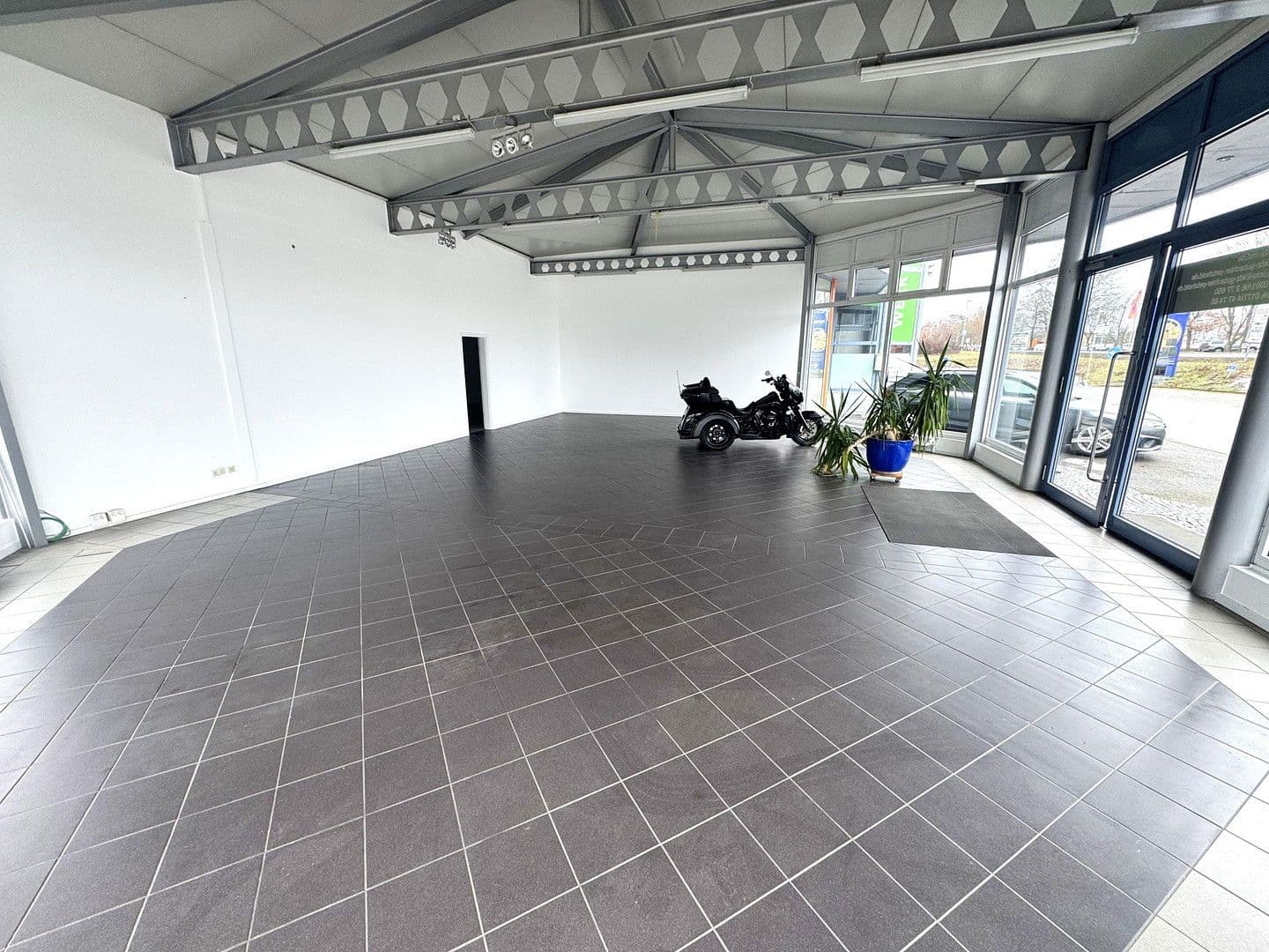 Predaj nebytového priestoru 7.574 m², Sülzborn 2, Magdeburg, Sasko-Anhaltsko Predaj nebytového priestoru 7.574 m², Sülzborn 2, Magdeburg, Sasko-Anhaltsko