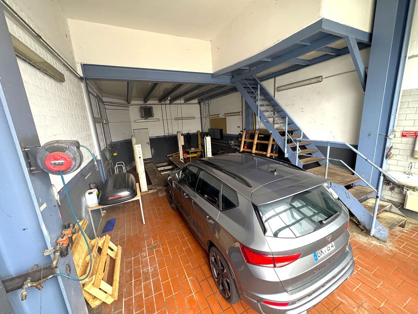 Predaj nebytového priestoru 7.574 m², Sülzborn 2, Magdeburg, Sasko-Anhaltsko Predaj nebytového priestoru 7.574 m², Sülzborn 2, Magdeburg, Sasko-Anhaltsko