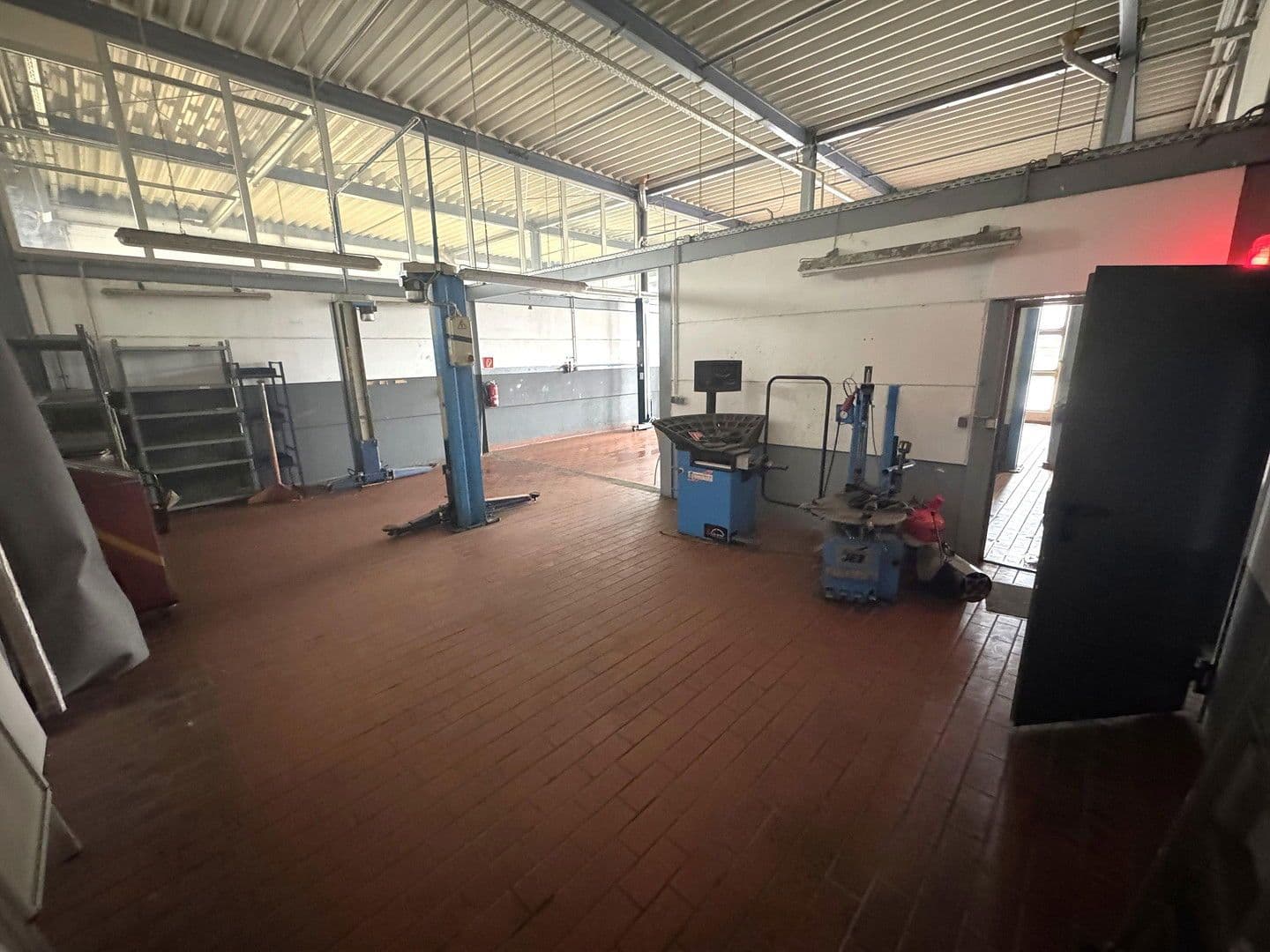 Predaj nebytového priestoru 7.574 m², Sülzborn 2, Magdeburg, Sasko-Anhaltsko Predaj nebytového priestoru 7.574 m², Sülzborn 2, Magdeburg, Sasko-Anhaltsko