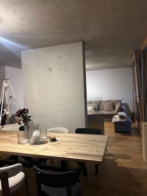 Prenájom bytu 2-izbový 93 m², Herzogstraße 79A, Düsseldorf, Severné Porýnie - Westfálsko Prenájom bytu 2-izbový 93 m², Herzogstraße 79A, Düsseldorf, Severné Porýnie - Westfálsko