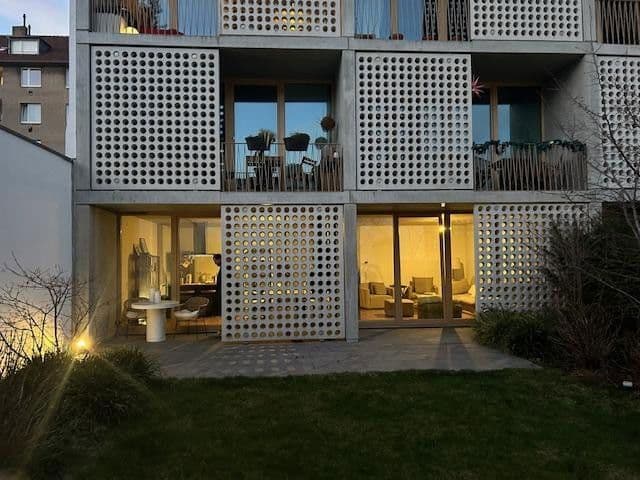 Prenájom bytu 2-izbový 93 m², Herzogstraße 79A, Düsseldorf, Severné Porýnie - Westfálsko Prenájom bytu 2-izbový 93 m², Herzogstraße 79A, Düsseldorf, Severné Porýnie - Westfálsko