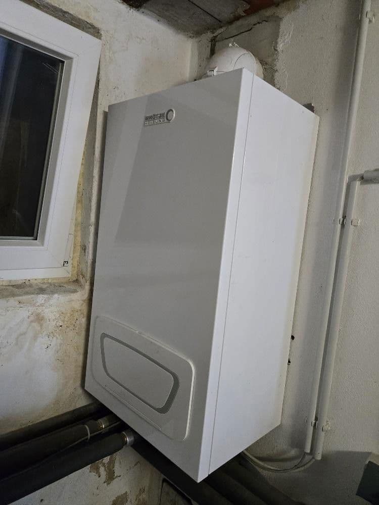 Predaj domu 262 m², pozemek 1.100 m², Bad Grund, Dolné Sasko Predaj domu 262 m², pozemek 1.100 m², Bad Grund, Dolné Sasko