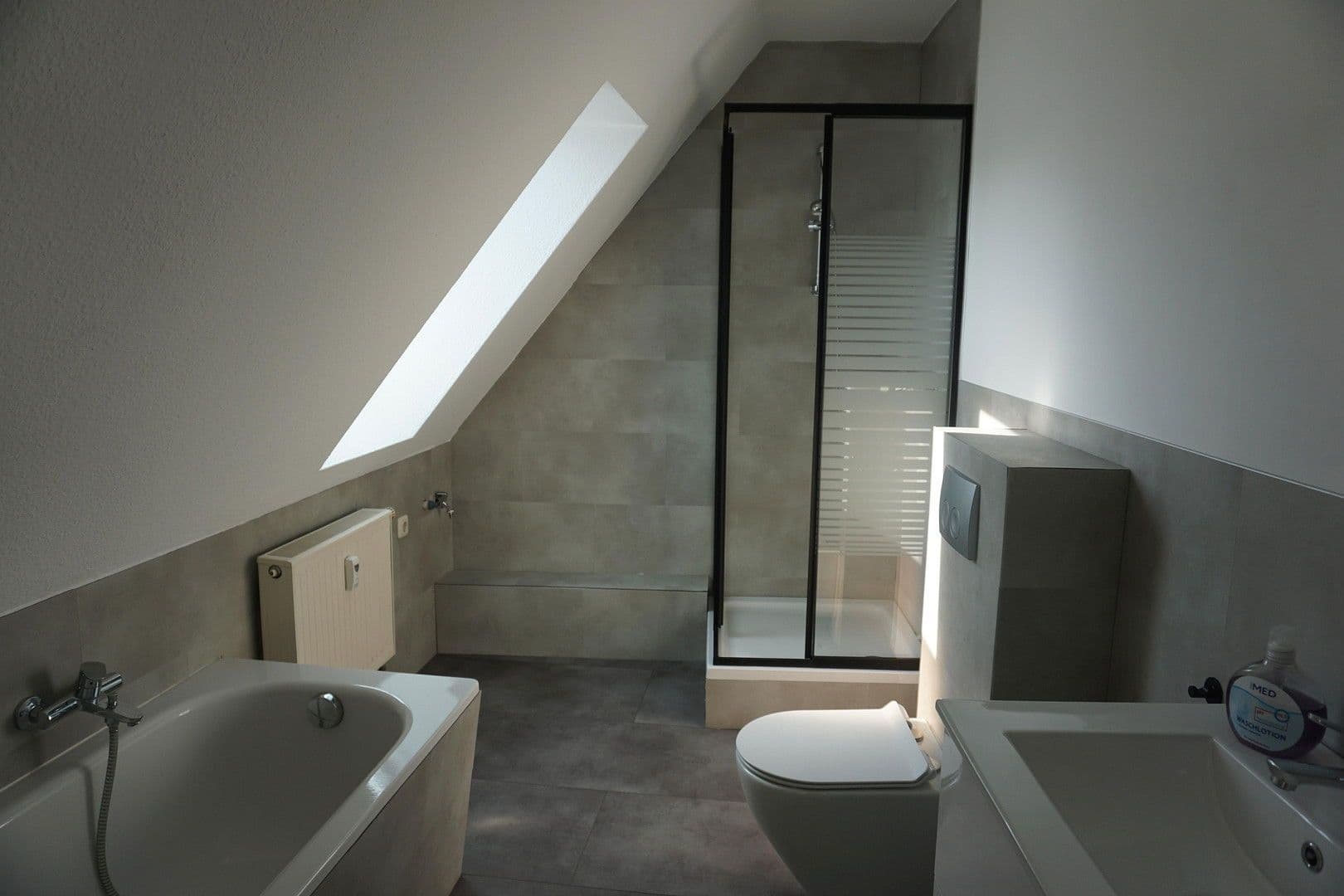 Prenájom bytu 2-izbový 77 m², Mühlstraße 8, Delitzsch, Sasko Prenájom bytu 2-izbový 77 m², Mühlstraße 8, Delitzsch, Sasko