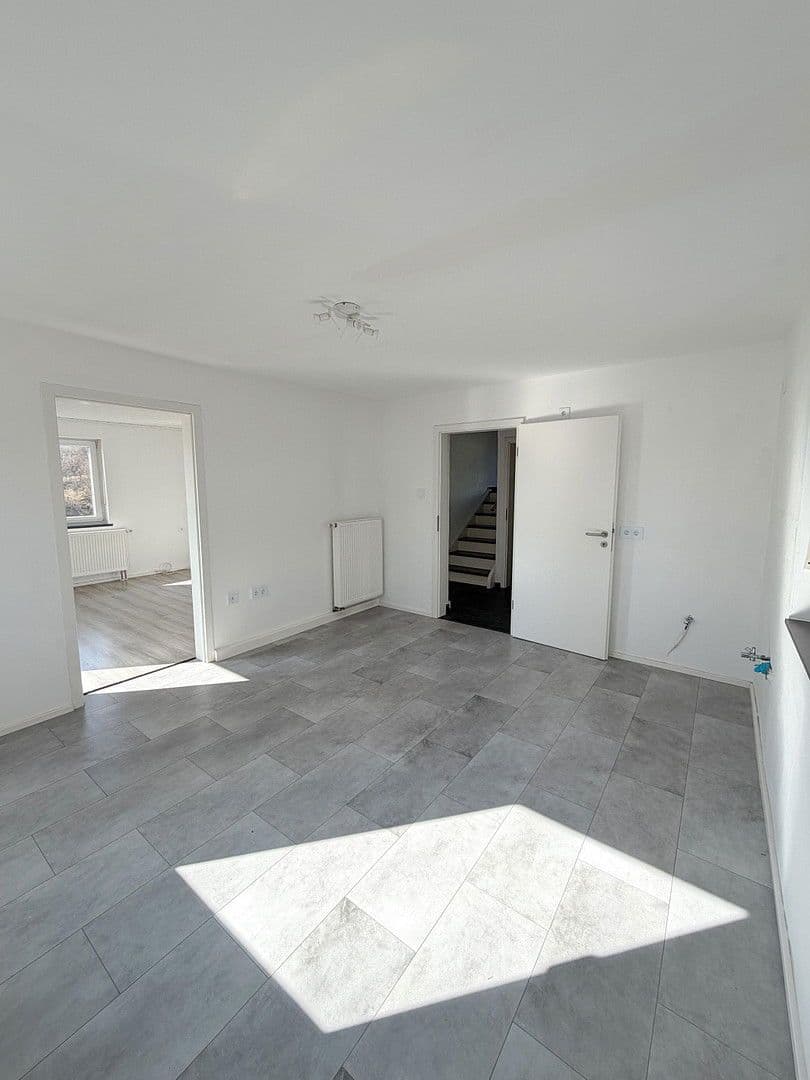 Predaj domu 138 m², pozemek 1.198 m², Beratzhausen, Bavorsko Predaj domu 138 m², pozemek 1.198 m², Beratzhausen, Bavorsko