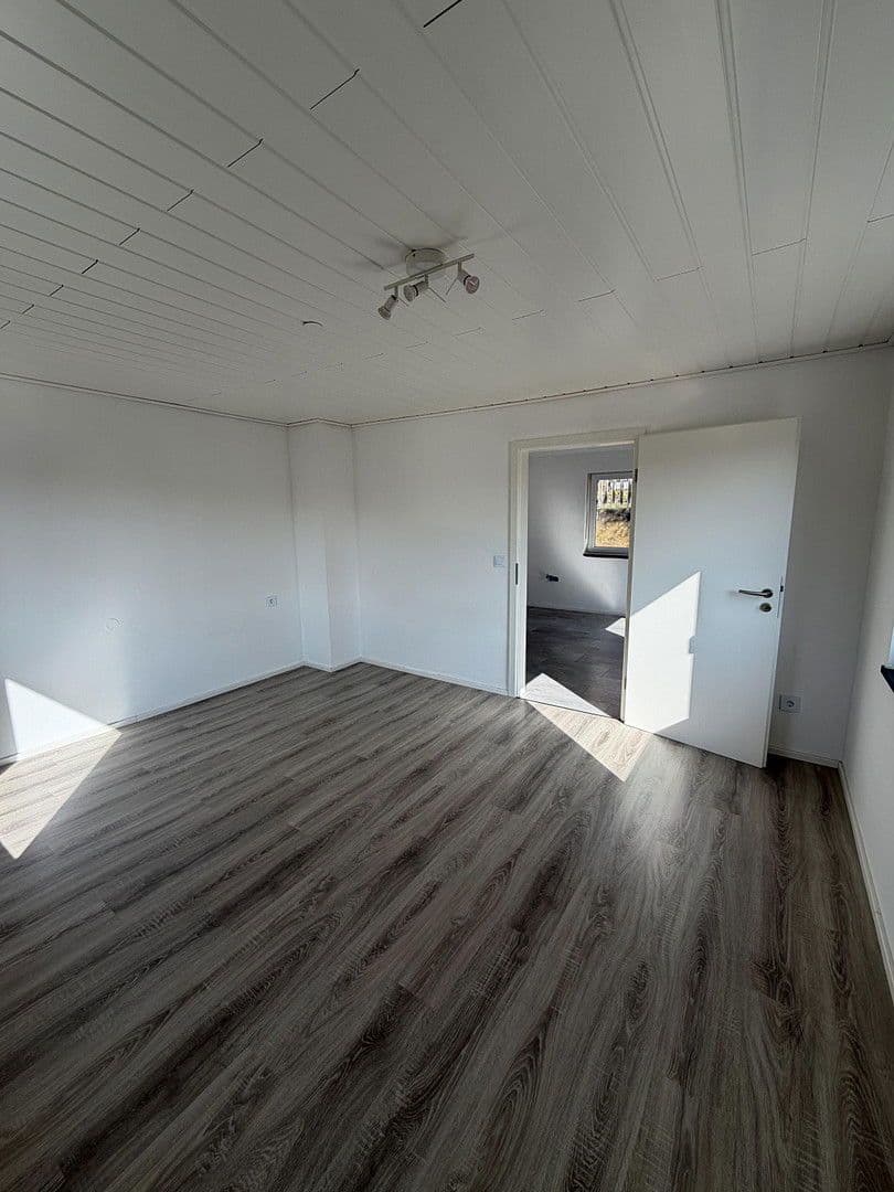 Predaj domu 138 m², pozemek 1.198 m², Beratzhausen, Bavorsko Predaj domu 138 m², pozemek 1.198 m², Beratzhausen, Bavorsko