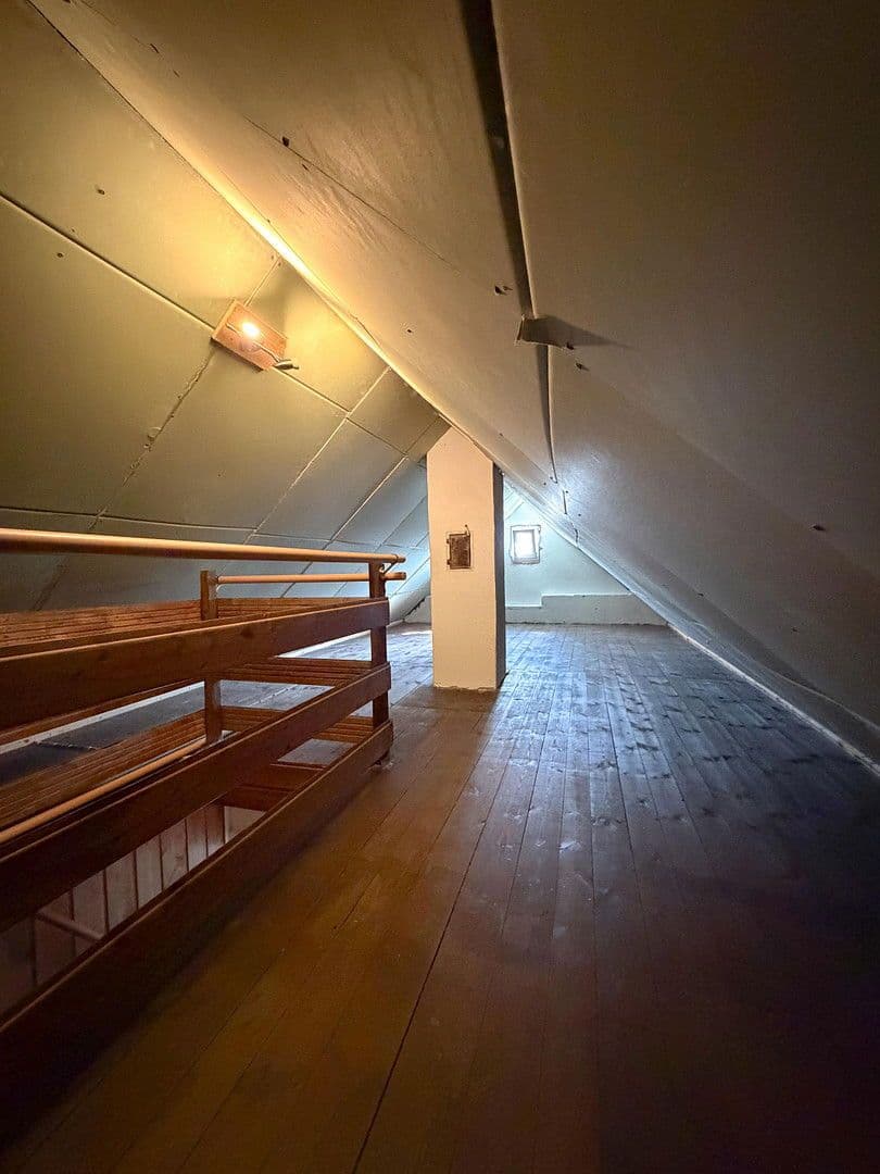 Predaj domu 138 m², pozemek 1.198 m², Beratzhausen, Bavorsko Predaj domu 138 m², pozemek 1.198 m², Beratzhausen, Bavorsko