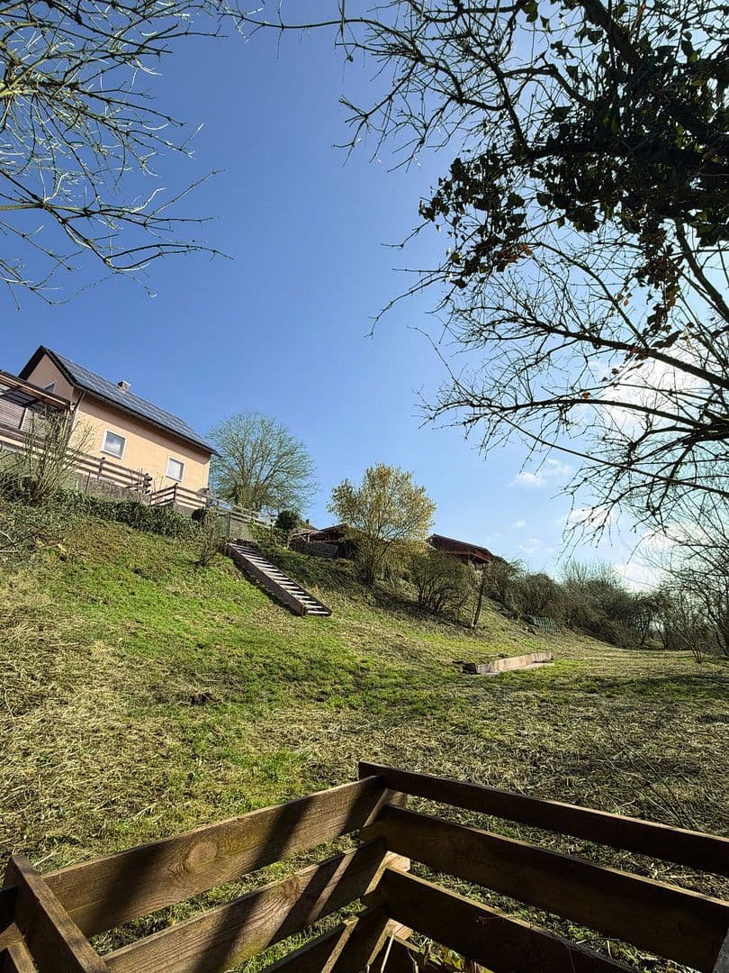 Predaj domu 138 m², pozemek 1.198 m², Beratzhausen, Bavorsko Predaj domu 138 m², pozemek 1.198 m², Beratzhausen, Bavorsko