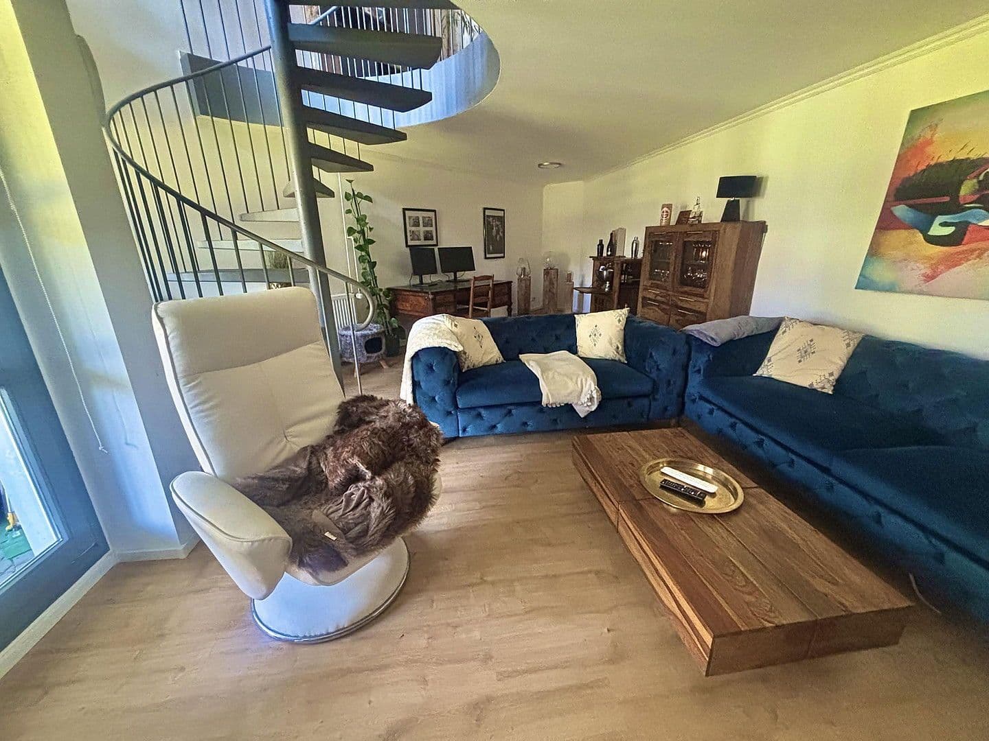 Prenájom bytu 3-izbový 110 m², Bonn, Severné Porýnie - Westfálsko Prenájom bytu 3-izbový 110 m², Bonn, Severné Porýnie - Westfálsko