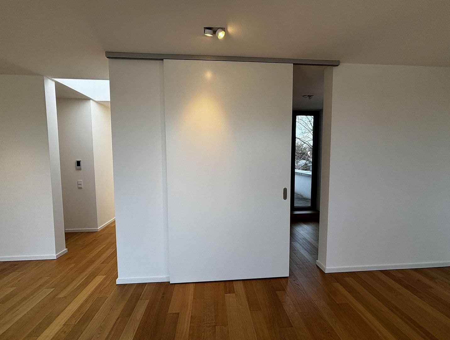 Predaj bytu 4-izbový 142 m², Berlin, Berlín Predaj bytu 4-izbový 142 m², Berlin, Berlín