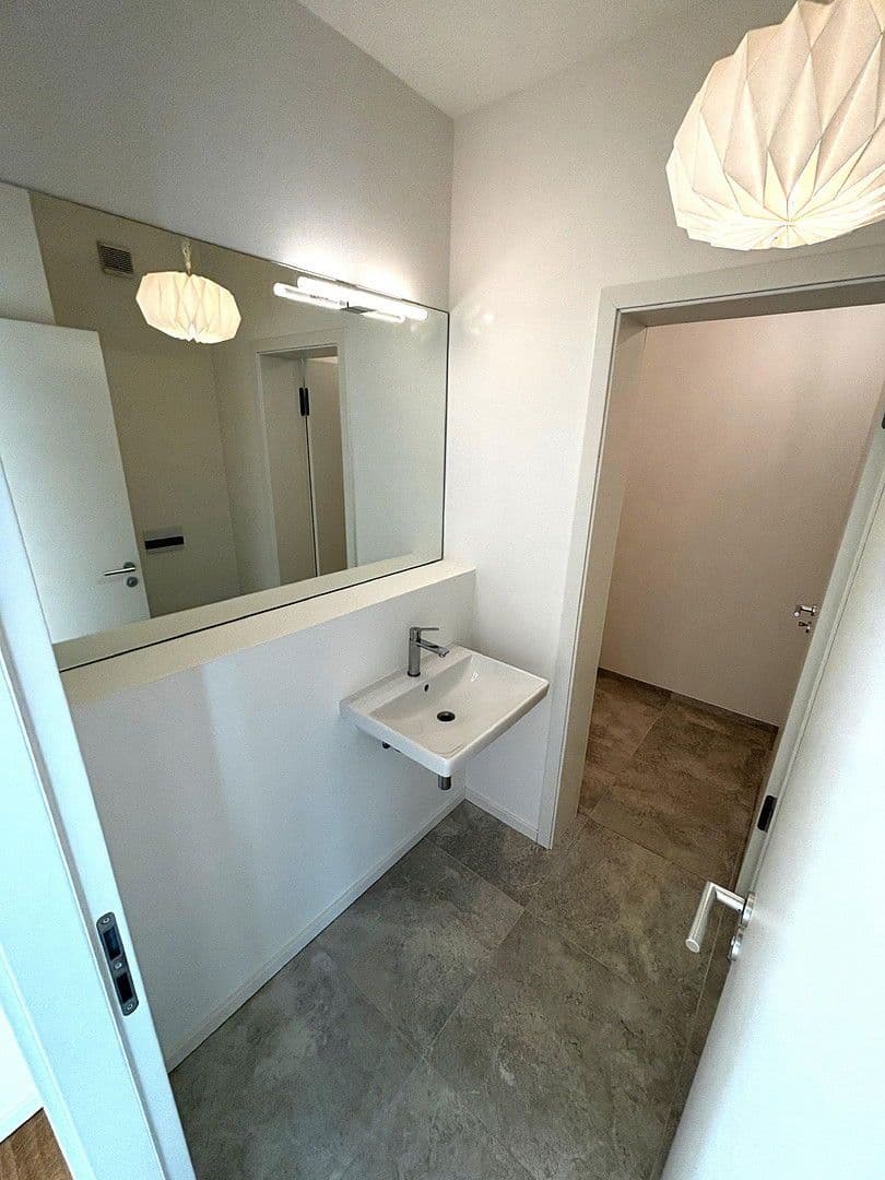 Predaj bytu 4-izbový 142 m², Berlin, Berlín Predaj bytu 4-izbový 142 m², Berlin, Berlín