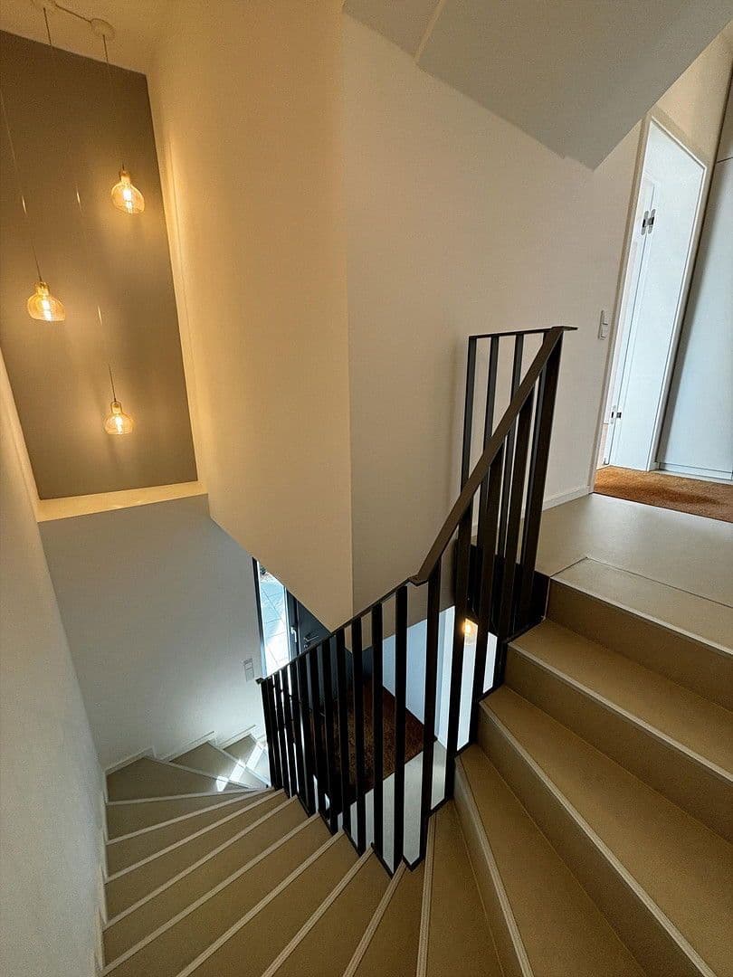 Predaj bytu 4-izbový 142 m², Berlin, Berlín Predaj bytu 4-izbový 142 m², Berlin, Berlín