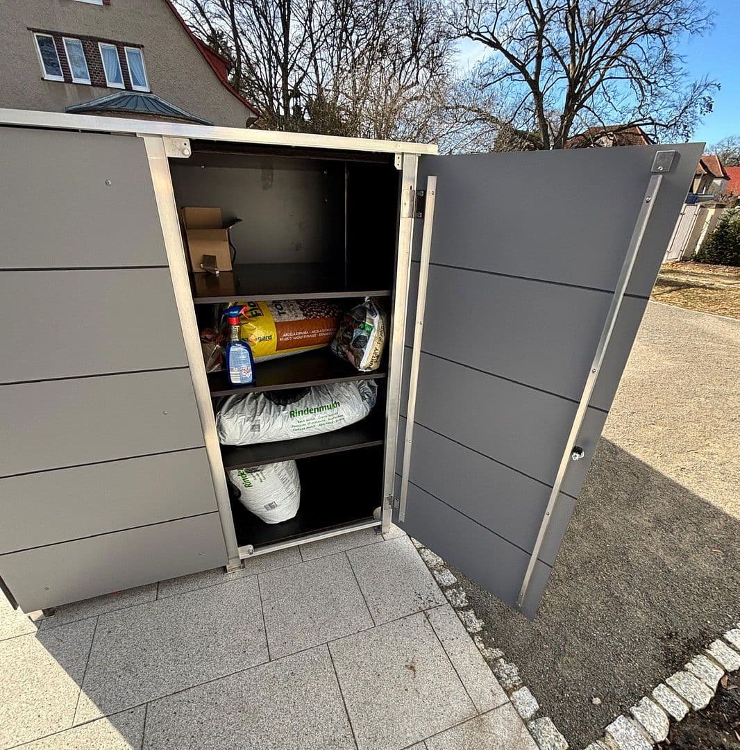 Predaj bytu 4-izbový 142 m², Berlin, Berlín Predaj bytu 4-izbový 142 m², Berlin, Berlín