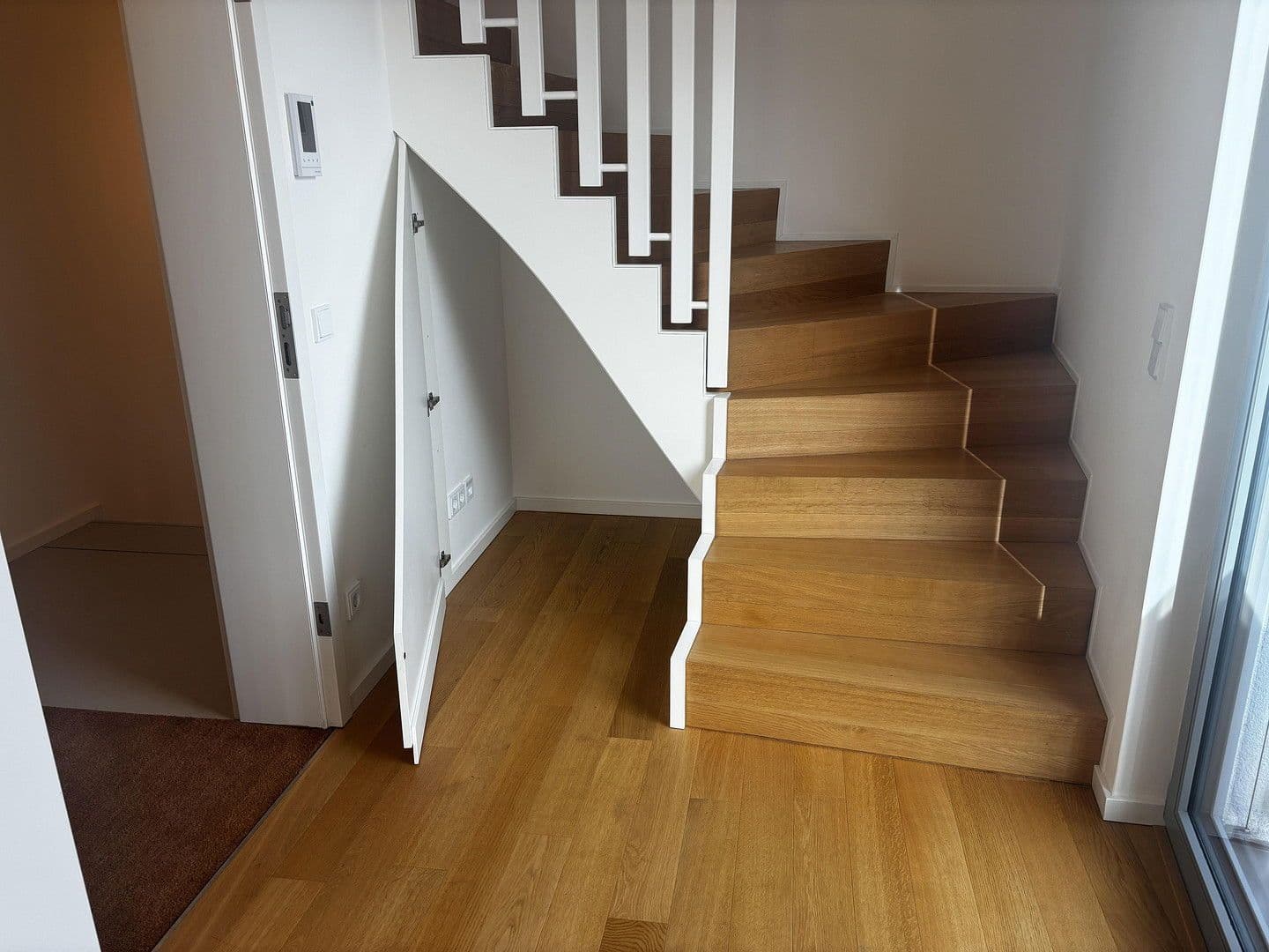 Predaj bytu 4-izbový 142 m², Berlin, Berlín Predaj bytu 4-izbový 142 m², Berlin, Berlín