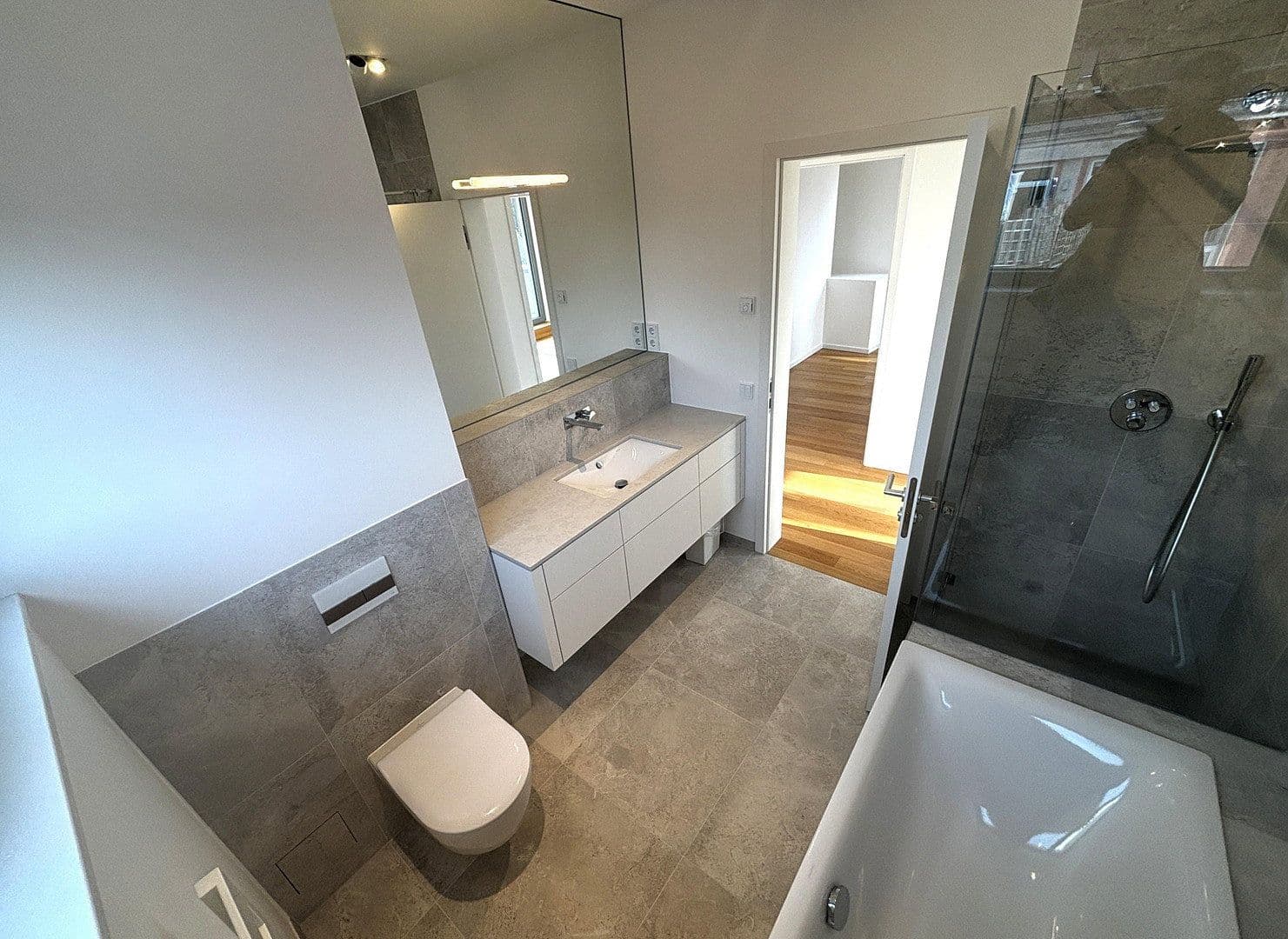 Predaj bytu 4-izbový 142 m², Berlin, Berlín Predaj bytu 4-izbový 142 m², Berlin, Berlín