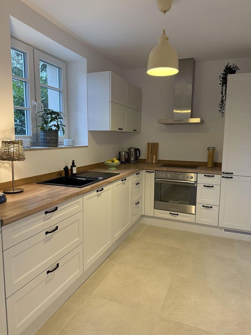 Prenájom bytu 2-izbový 55 m², Berlin, Berlín Prenájom bytu 2-izbový 55 m², Berlin, Berlín