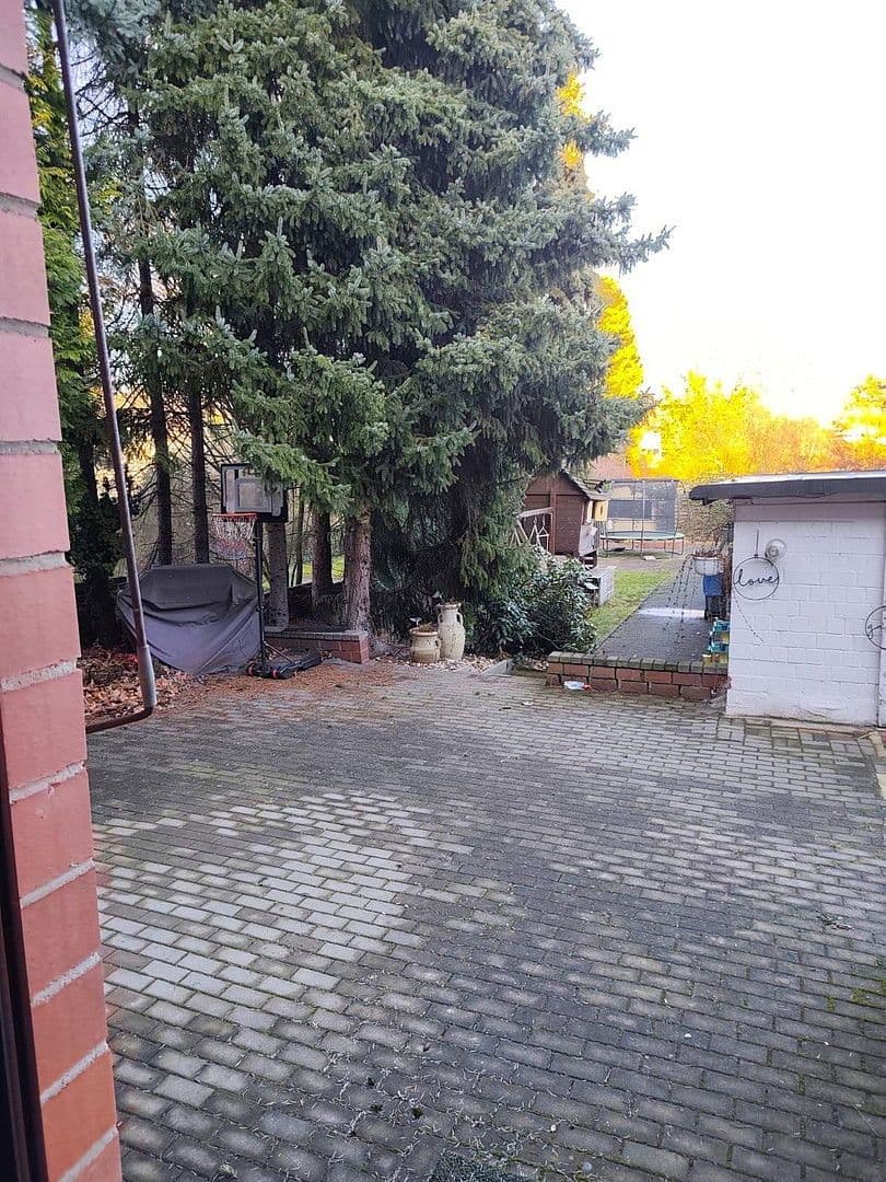 Prenájom bytu 3-izbový 85 m², Oberhausen, Severné Porýnie - Westfálsko Prenájom bytu 3-izbový 85 m², Oberhausen, Severné Porýnie - Westfálsko