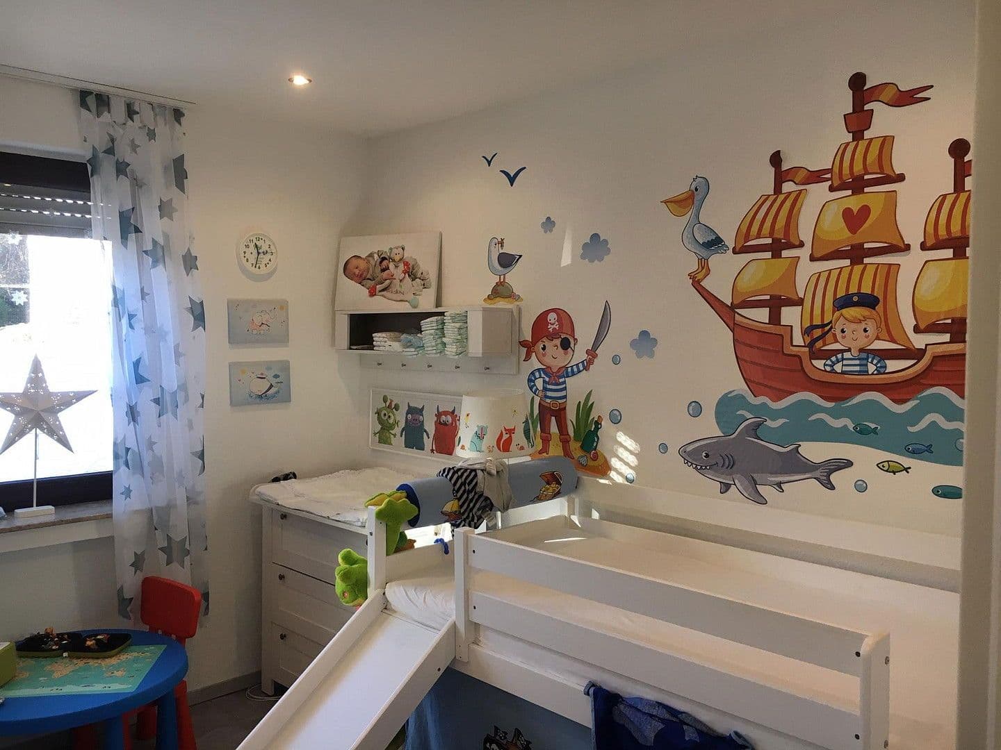 Prenájom bytu 3-izbový 85 m², Oberhausen, Severné Porýnie - Westfálsko Prenájom bytu 3-izbový 85 m², Oberhausen, Severné Porýnie - Westfálsko