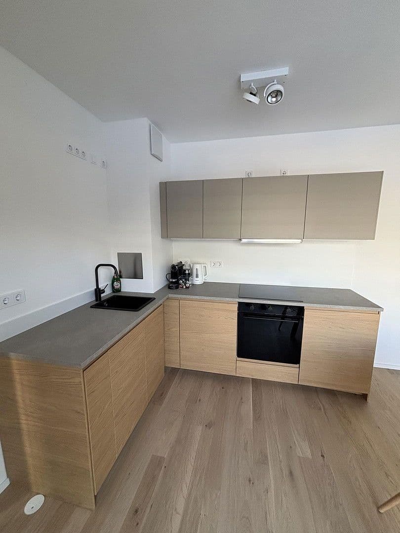 Prenájom bytu 2-izbový 45 m², Hermine-von-Parish-Str. 41, München, Bavorsko Prenájom bytu 2-izbový 45 m², Hermine-von-Parish-Str. 41, München, Bavorsko