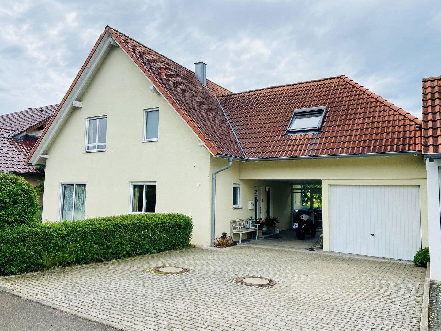 Predaj domu 224 m², pozemek 619 m², Schwäbisch Hall, Bádensko-Wurttembersko Predaj domu 224 m², pozemek 619 m², Schwäbisch Hall, Bádensko-Wurttembersko