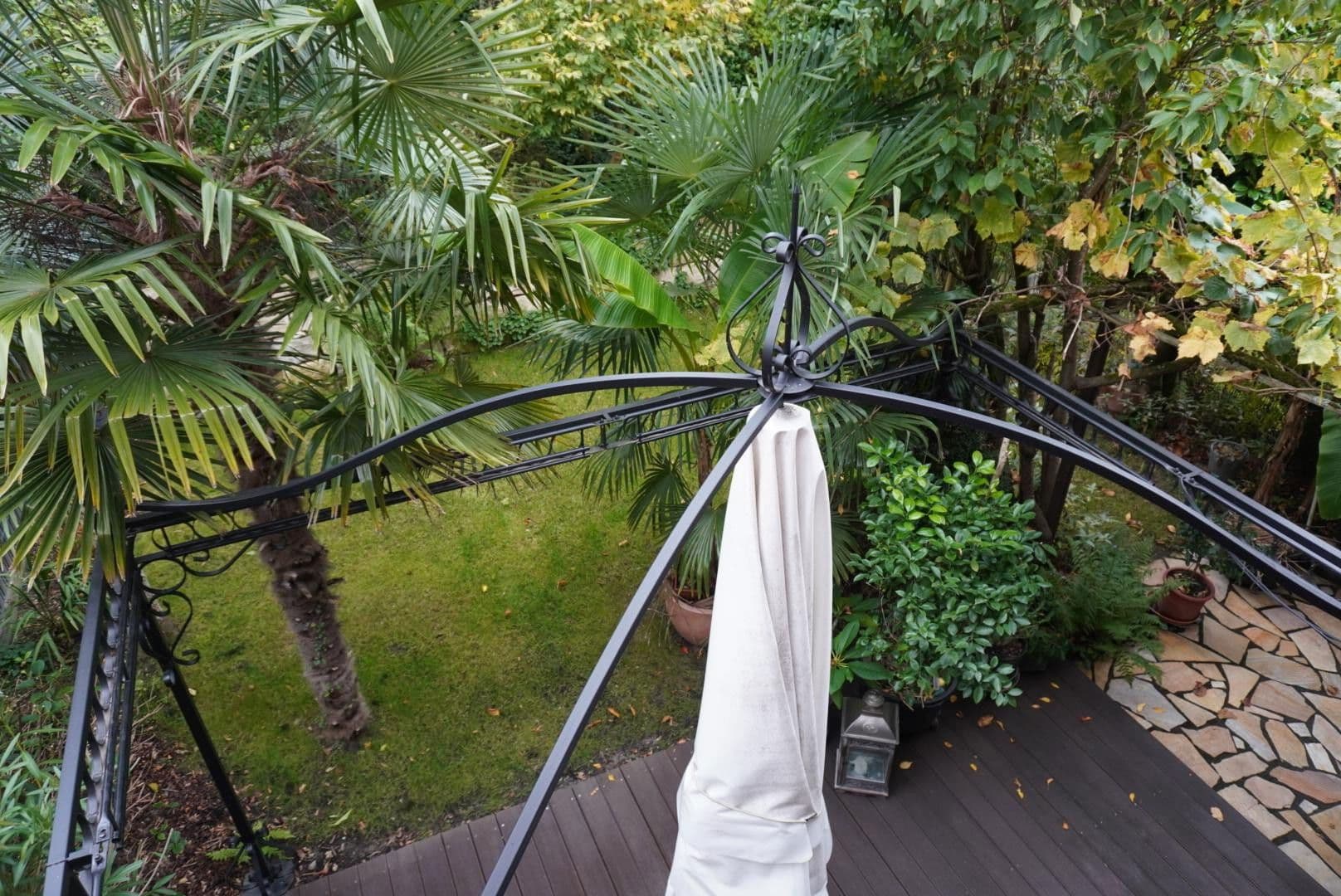 Predaj domu 147 m², pozemek 303 m², Gladbacher Straße 280, Neuss, Severné Porýnie - Westfálsko Predaj domu 147 m², pozemek 303 m², Gladbacher Straße 280, Neuss, Severné Porýnie - Westfálsko