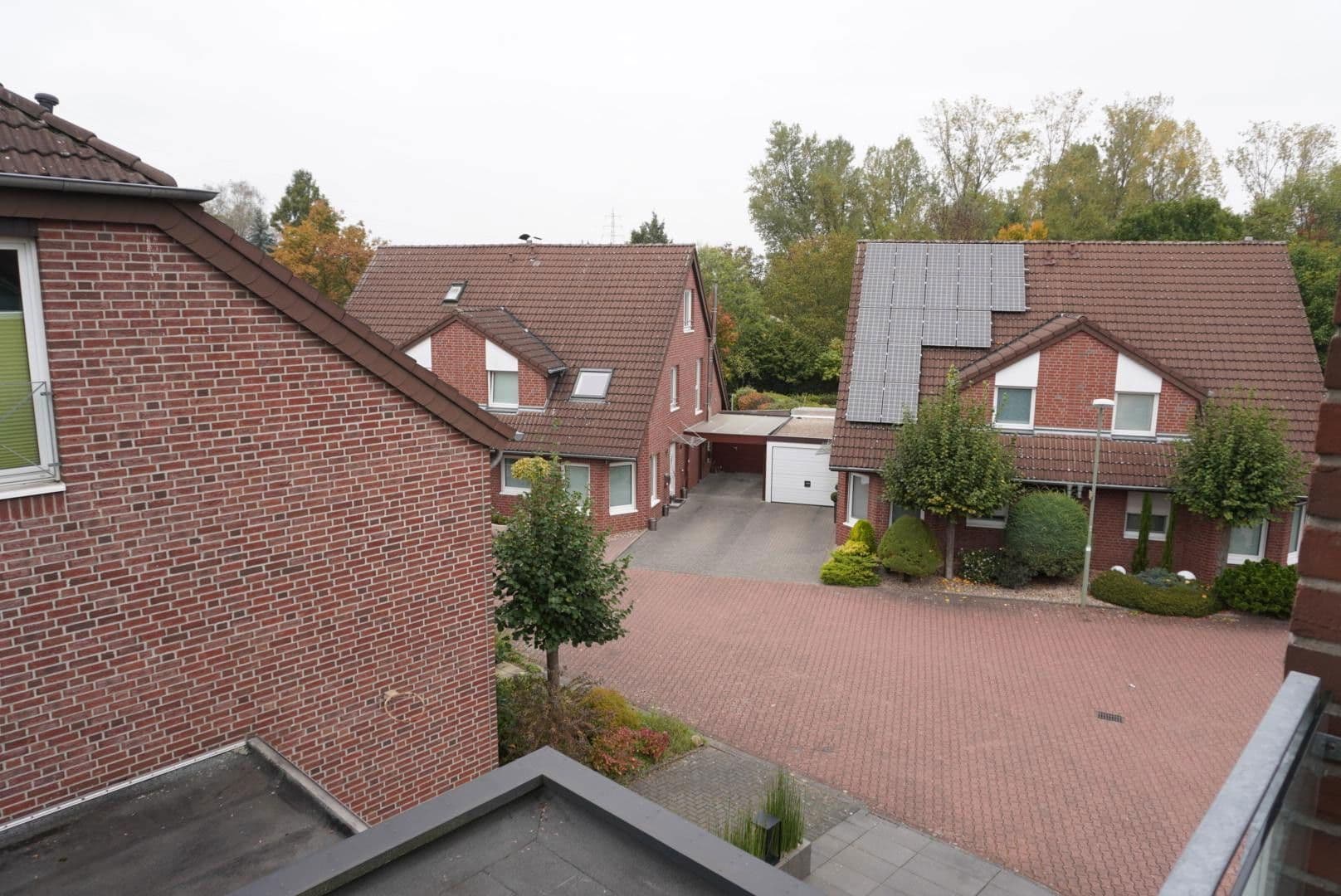 Predaj domu 147 m², pozemek 303 m², Gladbacher Straße 280, Neuss, Severné Porýnie - Westfálsko Predaj domu 147 m², pozemek 303 m², Gladbacher Straße 280, Neuss, Severné Porýnie - Westfálsko