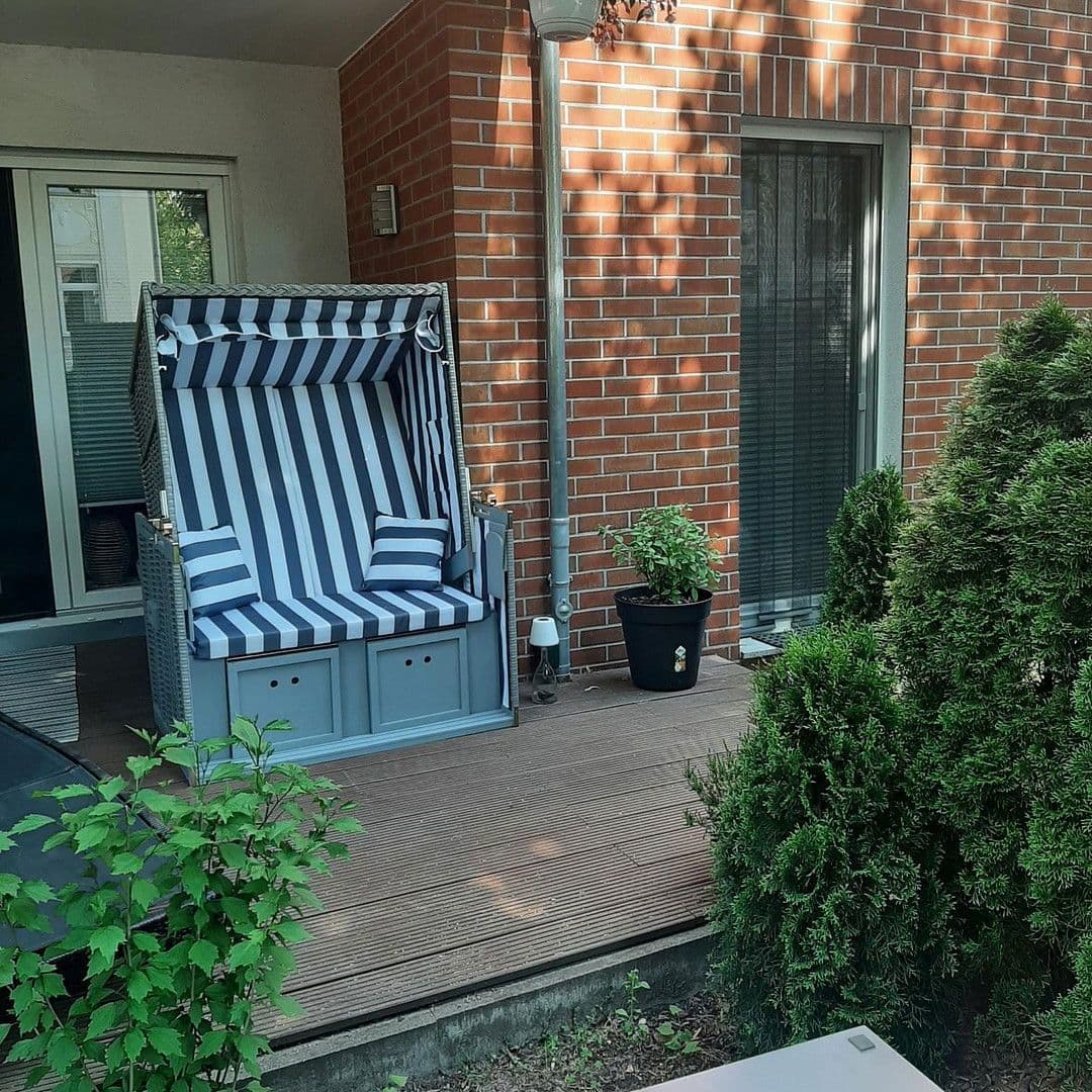 Prenájom bytu 4-izbový 125 m², Dahmestr. 8, Berlin, Berlín Prenájom bytu 4-izbový 125 m², Dahmestr. 8, Berlin, Berlín