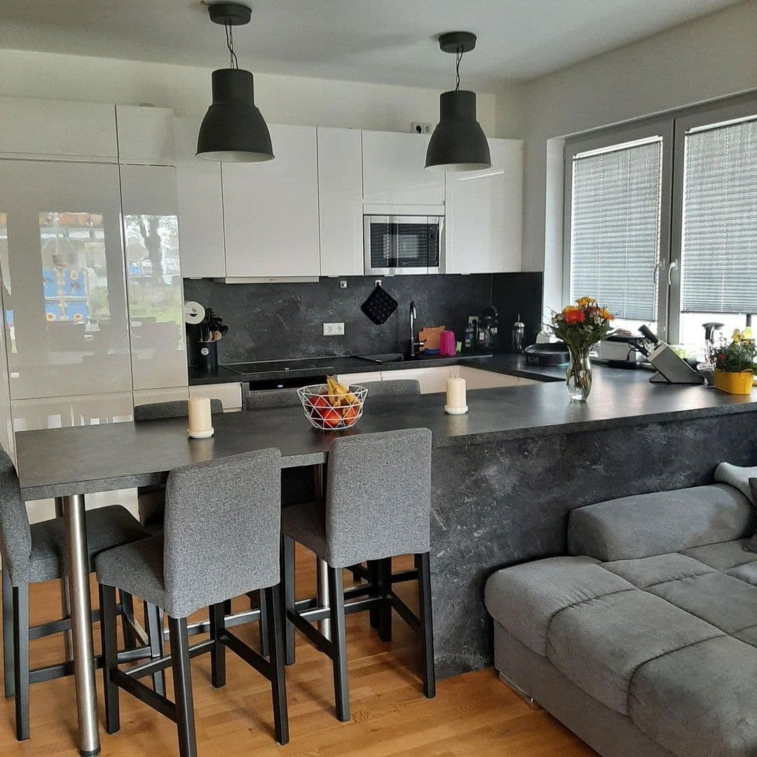 Prenájom bytu 4-izbový 125 m², Dahmestr. 8, Berlin, Berlín Prenájom bytu 4-izbový 125 m², Dahmestr. 8, Berlin, Berlín