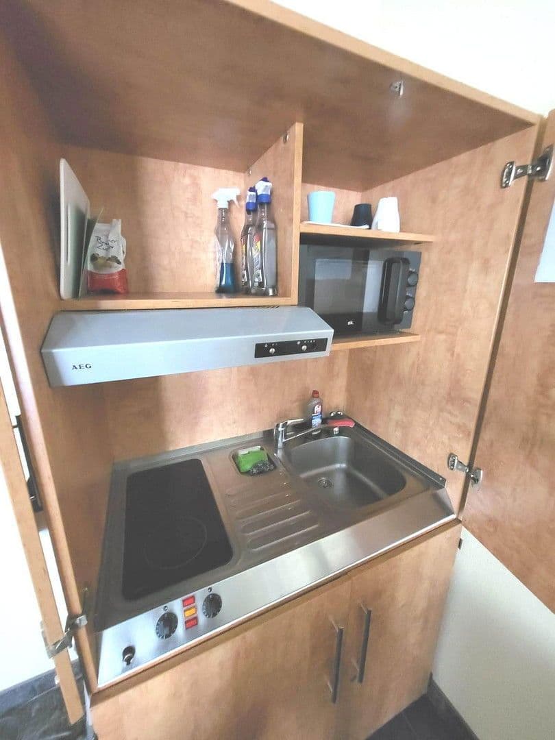 Prenájom bytu 1-izbový 23 m², Ohmstr. 30, Frankfurt am Main, Hesensko Prenájom bytu 1-izbový 23 m², Ohmstr. 30, Frankfurt am Main, Hesensko