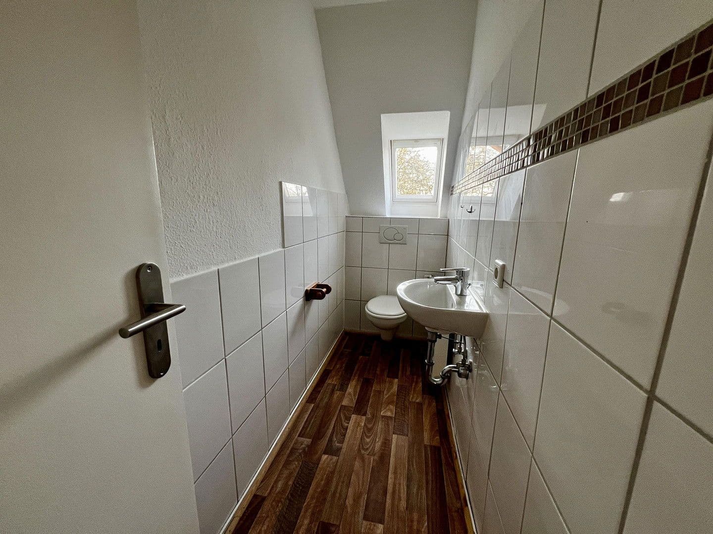 Prenájom bytu 4-izbový 114 m², Lüneburger Straße 11, Celle, Dolné Sasko Prenájom bytu 4-izbový 114 m², Lüneburger Straße 11, Celle, Dolné Sasko