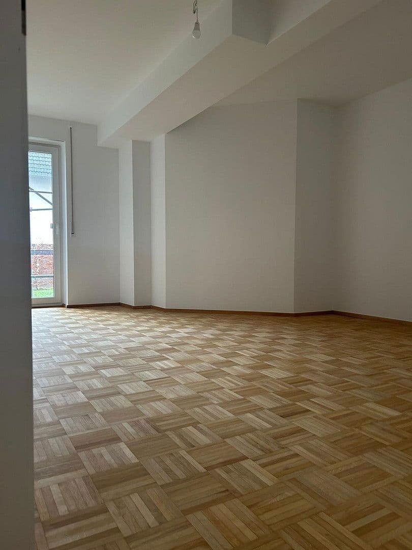 Prenájom bytu 2-izbový 83 m², Schlüchtern, Hesensko Prenájom bytu 2-izbový 83 m², Schlüchtern, Hesensko