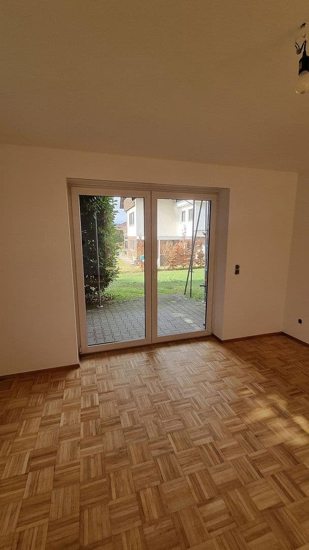 Prenájom bytu 2-izbový 83 m², Schlüchtern, Hesensko Prenájom bytu 2-izbový 83 m², Schlüchtern, Hesensko