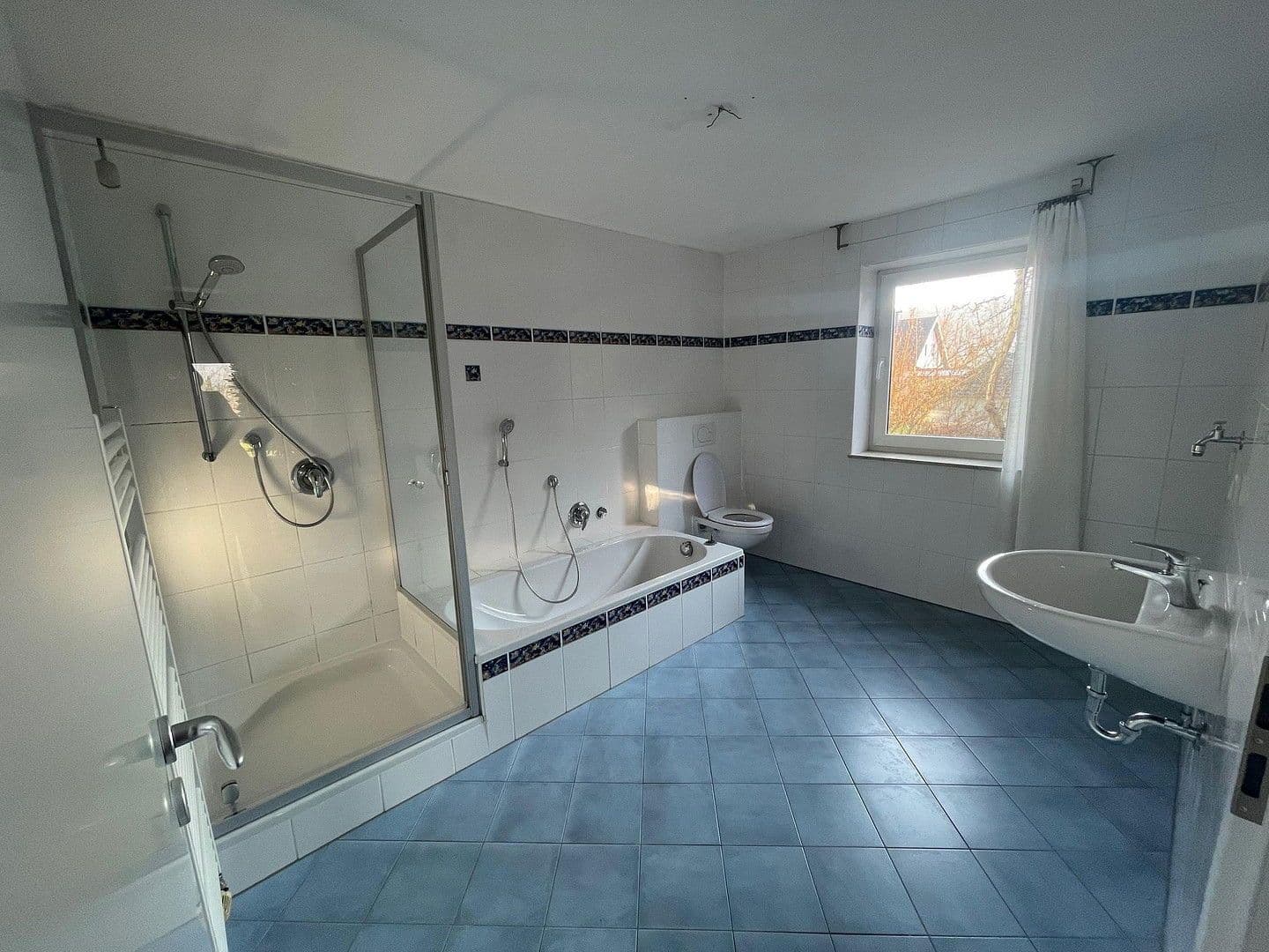 Prenájom bytu 2-izbový 83 m², Schlüchtern, Hesensko Prenájom bytu 2-izbový 83 m², Schlüchtern, Hesensko