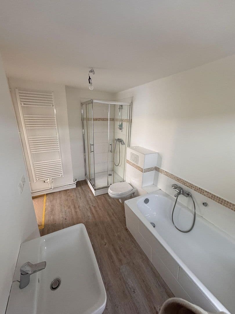 Predaj domu 90 m², pozemek 196 m², Cleverhofer Weg 106, Bad Schwartau, Šlezvicko-Holštajnsko Predaj domu 90 m², pozemek 196 m², Cleverhofer Weg 106, Bad Schwartau, Šlezvicko-Holštajnsko