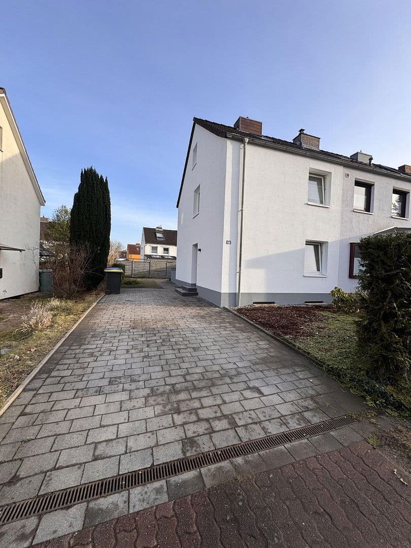 Predaj domu 90 m², pozemek 196 m², Cleverhofer Weg 106, Bad Schwartau, Šlezvicko-Holštajnsko Predaj domu 90 m², pozemek 196 m², Cleverhofer Weg 106, Bad Schwartau, Šlezvicko-Holštajnsko