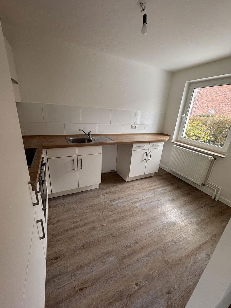 Predaj domu 90 m², pozemek 196 m², Cleverhofer Weg 106, Bad Schwartau, Šlezvicko-Holštajnsko Predaj domu 90 m², pozemek 196 m², Cleverhofer Weg 106, Bad Schwartau, Šlezvicko-Holštajnsko