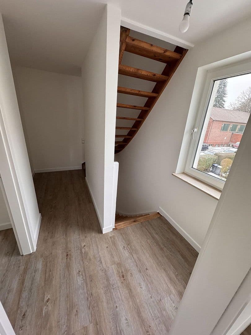 Predaj domu 90 m², pozemek 196 m², Cleverhofer Weg 106, Bad Schwartau, Šlezvicko-Holštajnsko Predaj domu 90 m², pozemek 196 m², Cleverhofer Weg 106, Bad Schwartau, Šlezvicko-Holštajnsko