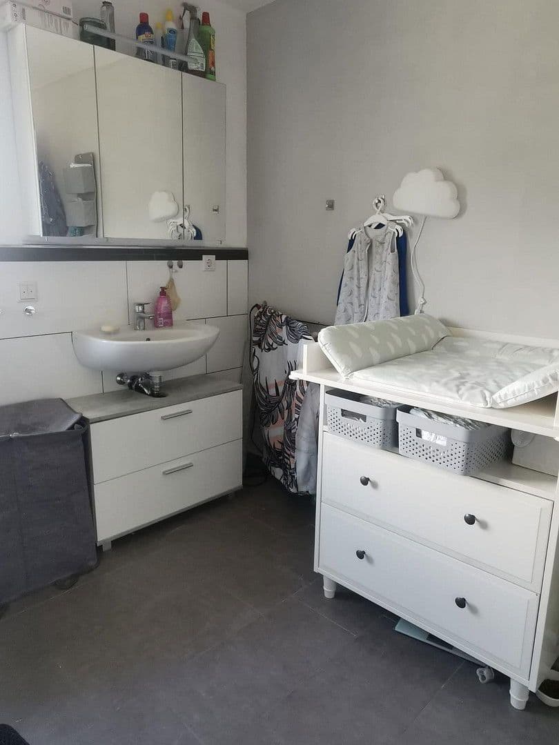 Predaj domu 125 m², pozemek 411 m², Steinbergkirche, Šlezvicko-Holštajnsko Predaj domu 125 m², pozemek 411 m², Steinbergkirche, Šlezvicko-Holštajnsko