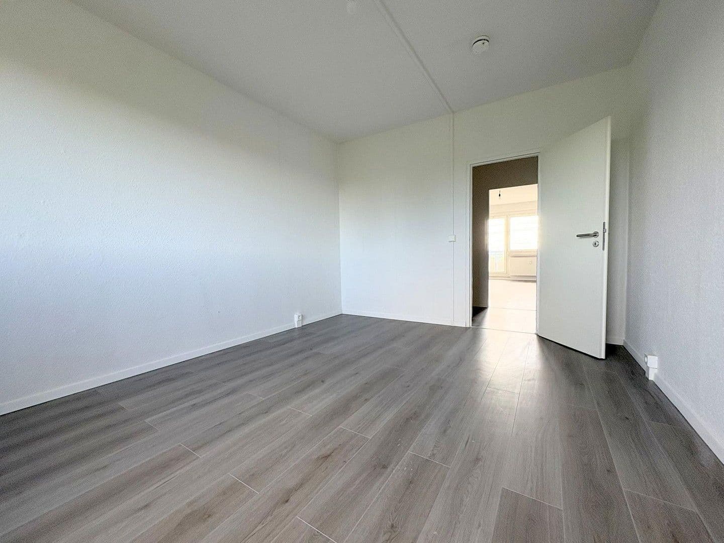 Prenájom bytu 3-izbový 71 m², Nordring 99b, Görlitz, Sasko Prenájom bytu 3-izbový 71 m², Nordring 99b, Görlitz, Sasko