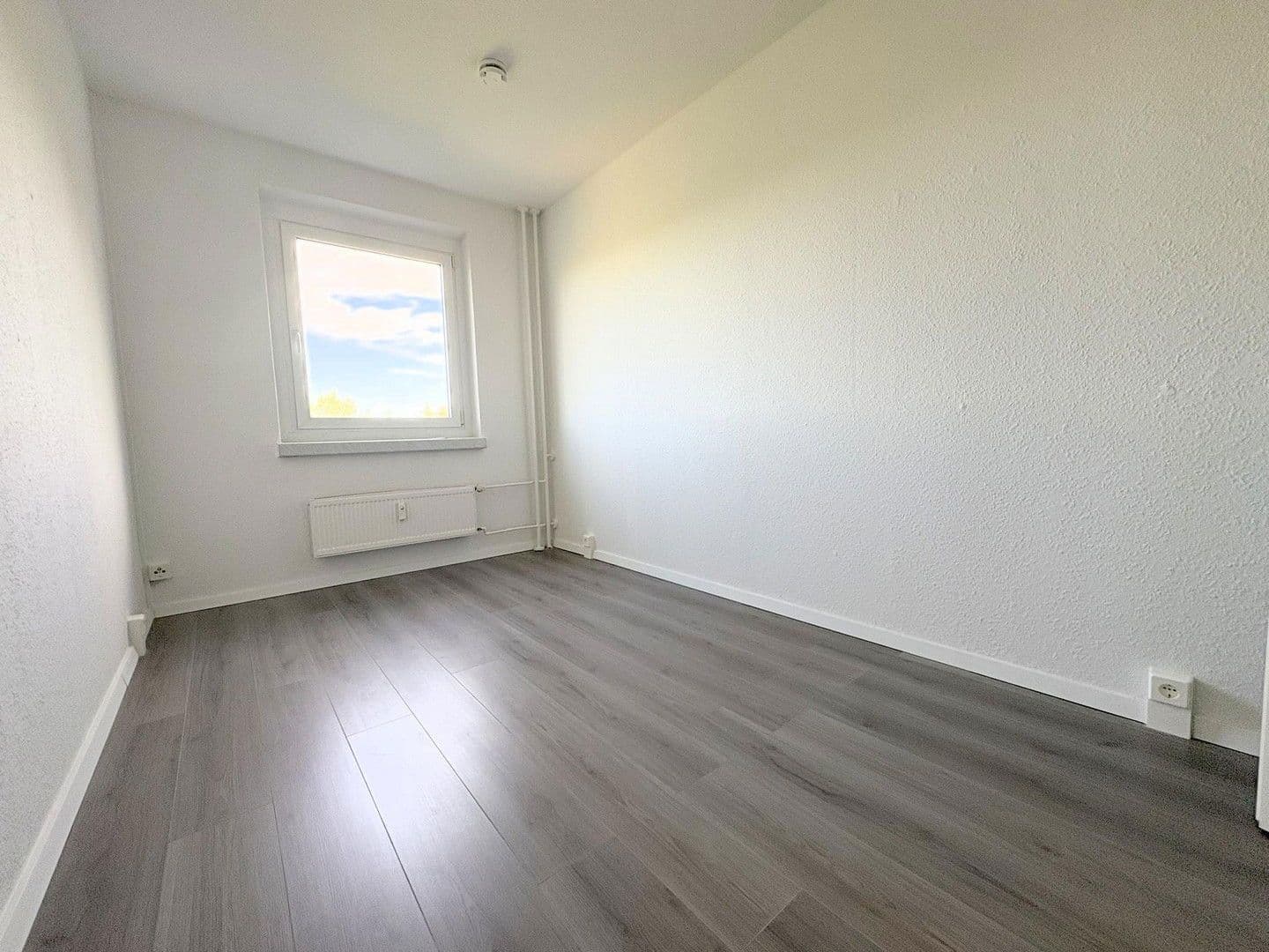 Prenájom bytu 3-izbový 71 m², Nordring 99b, Görlitz, Sasko Prenájom bytu 3-izbový 71 m², Nordring 99b, Görlitz, Sasko