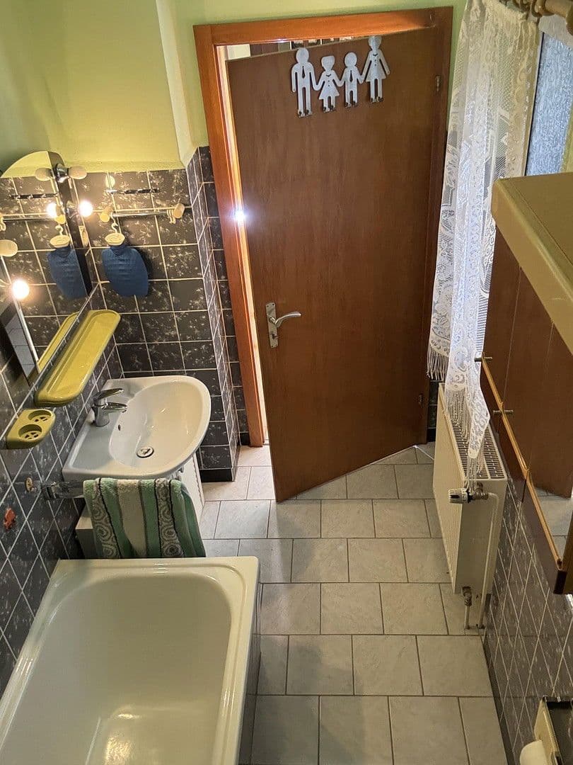 Predaj domu 115 m², pozemek 789 m², Garbsen, Dolné Sasko Predaj domu 115 m², pozemek 789 m², Garbsen, Dolné Sasko