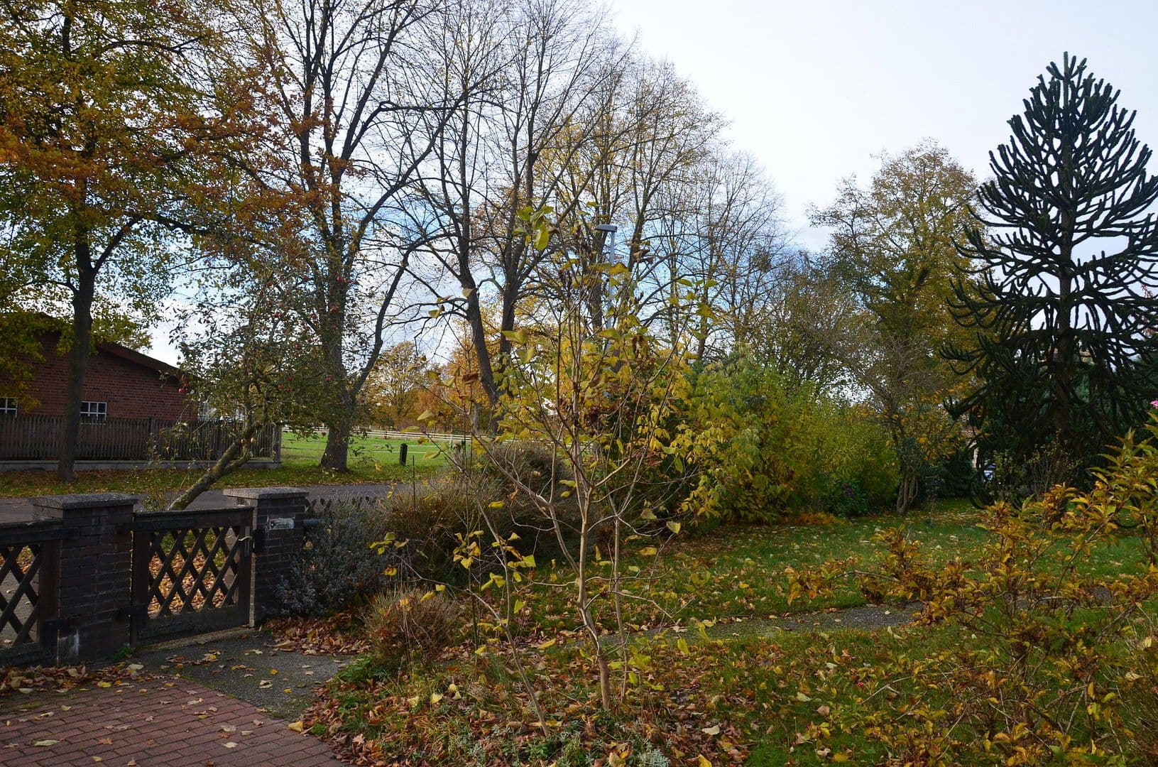 Predaj domu 115 m², pozemek 789 m², Garbsen, Dolné Sasko Predaj domu 115 m², pozemek 789 m², Garbsen, Dolné Sasko