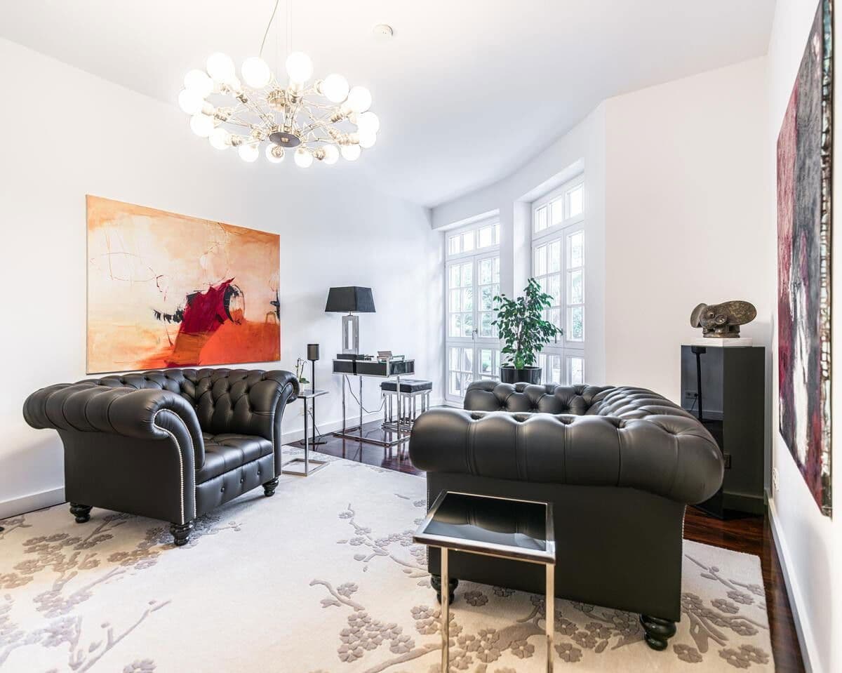 Predaj domu 416 m², pozemek 1.257 m², Wiesbaden, Hesensko Predaj domu 416 m², pozemek 1.257 m², Wiesbaden, Hesensko