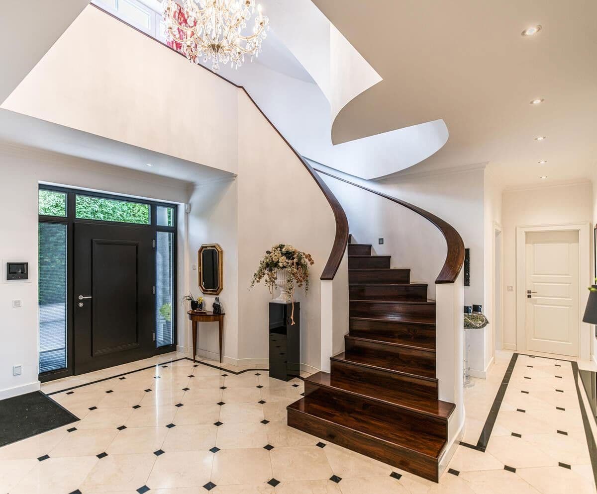 Predaj domu 416 m², pozemek 1.257 m², Wiesbaden, Hesensko Predaj domu 416 m², pozemek 1.257 m², Wiesbaden, Hesensko