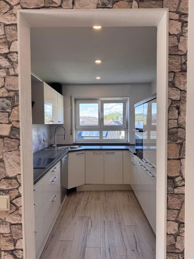 Predaj bytu 4-izbový 80 m², Schorndorf, Bádensko-Wurttembersko Predaj bytu 4-izbový 80 m², Schorndorf, Bádensko-Wurttembersko