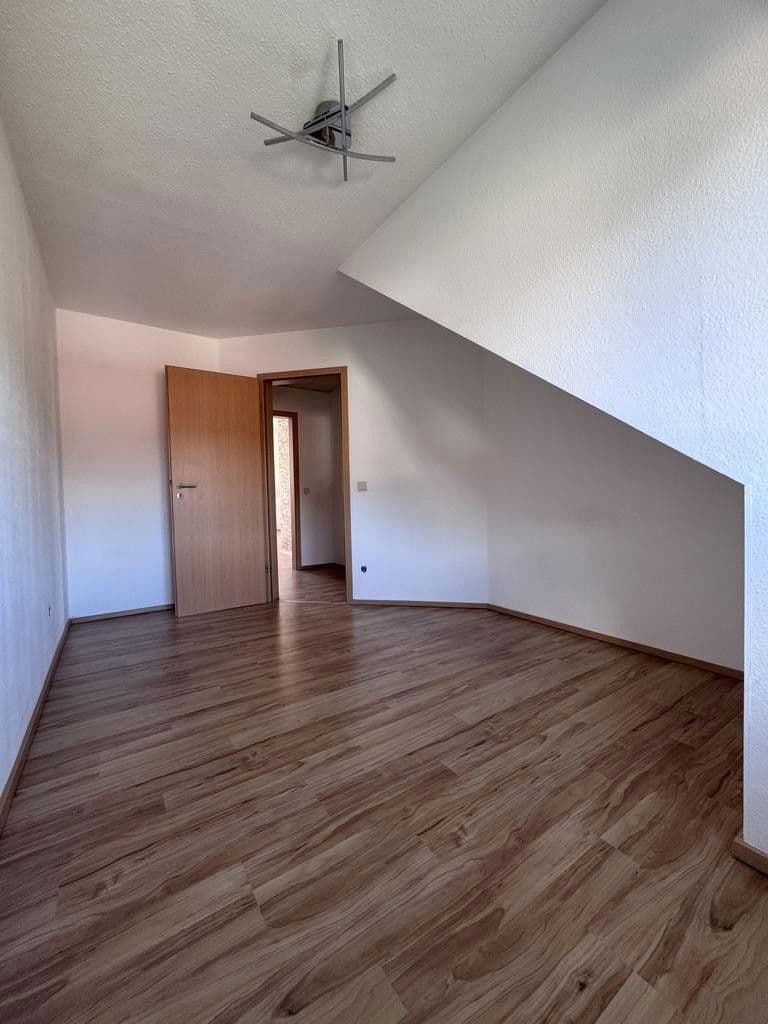 Predaj bytu 4-izbový 80 m², Schorndorf, Bádensko-Wurttembersko Predaj bytu 4-izbový 80 m², Schorndorf, Bádensko-Wurttembersko