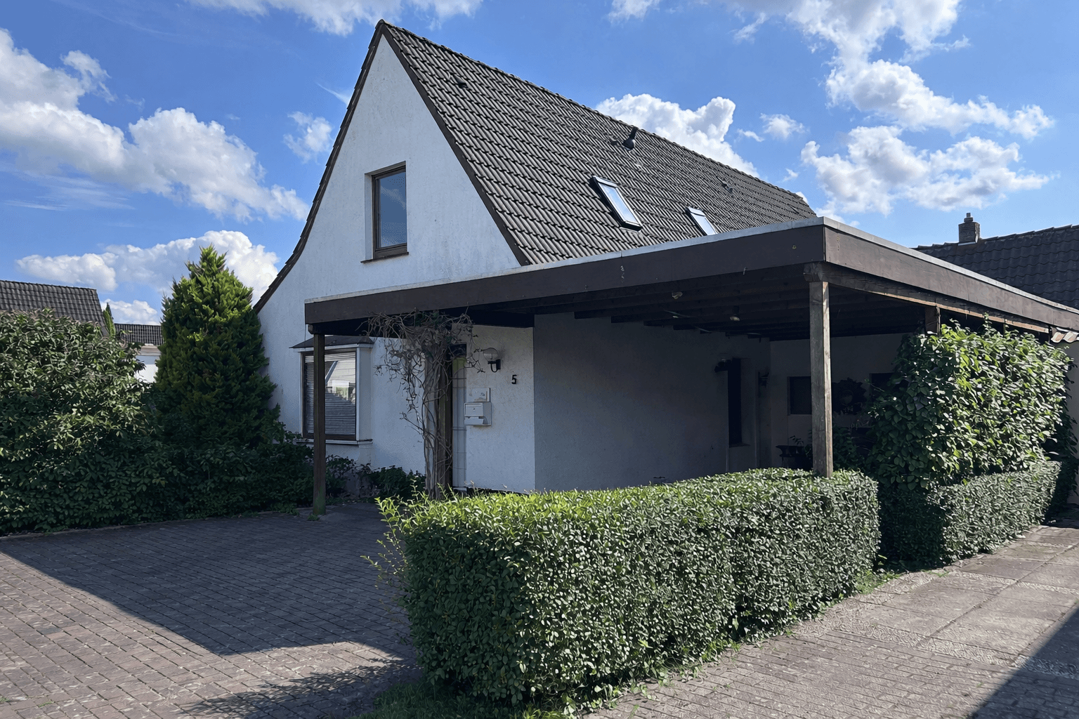 Predaj domu 154 m², pozemek 866 m², Oldenburg, Dolné Sasko Predaj domu 154 m², pozemek 866 m², Oldenburg, Dolné Sasko